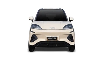 Полузатворен електрически четириколесен автомобил